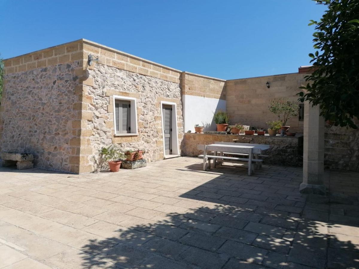 Bed and Breakfast Agriturismo Allu Ruvezzu Torre Mozza Exterior foto